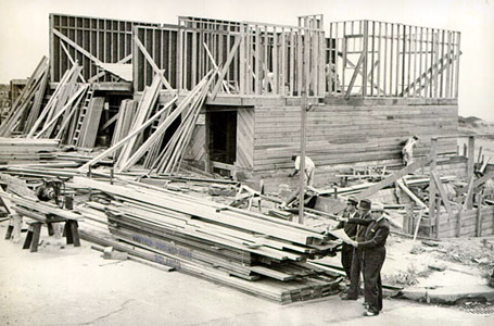 Houses in the Doelger Cluster Historic Distric under construction, 1938